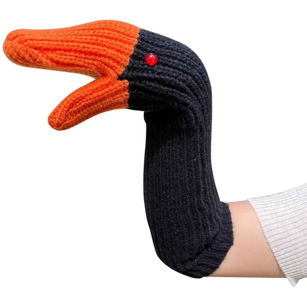 Knitted Yarn Three-dimensional Swan Full Finger Gloves Are Suitable for Keeping Warm In Autumn and Winter for Both Men and Women