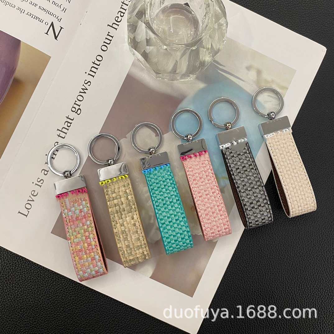 Trendy Unisex Metal Ring Buckle Keyring Ornament No Box