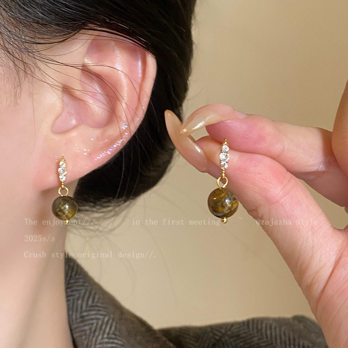 Vintage Maillard Tiger s Eye Earrings Explosive Micro-inlaid Zircon Stud Earrings