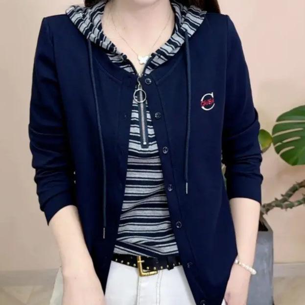 2025 Modisches gestreiftes Patchwork-Kapuzensweatshirt - Schlankmachendes, altersreduzierendes Langarm-Oberteil für Mütter