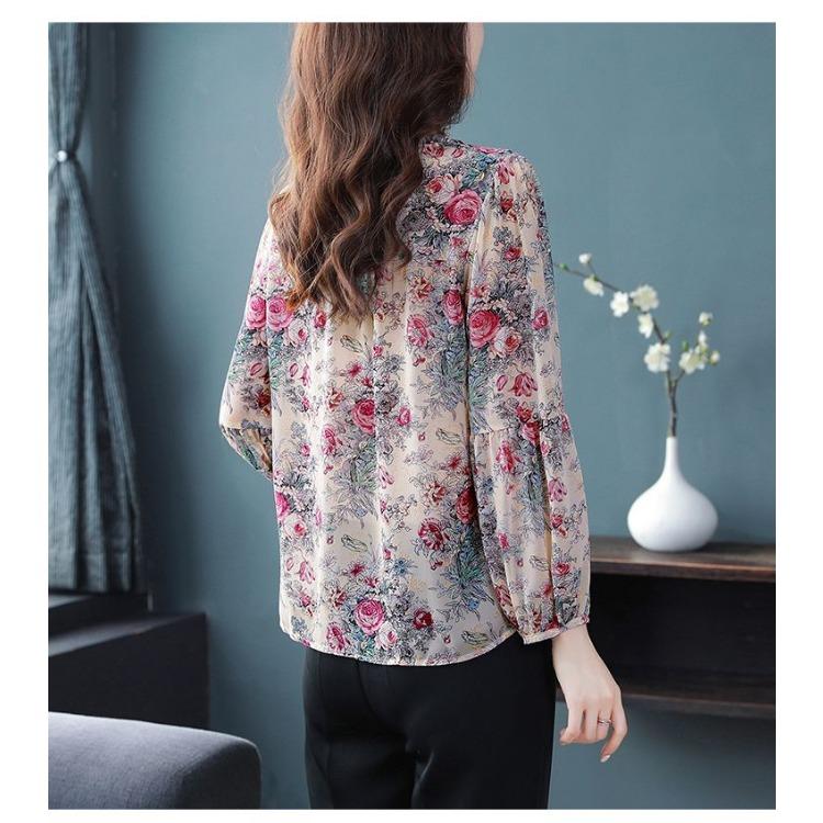 Spring Floral Shirt Women Long Sleeve Beautiful Unique Blouse Trendy Youthful Tops for Mothers