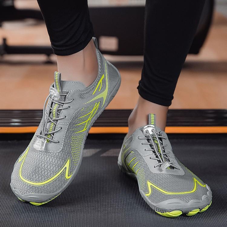 New outdoor swimming beach shoes sports breathable wading shoes hiking five-finger shoes couple stream shoes