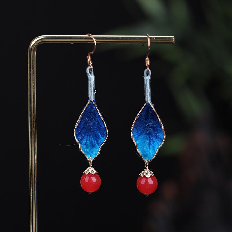 Ronghua Handmade Earrings: Intangible Cultural Heritage, Suitable for Daily Wear with Hanfu or Qipao.