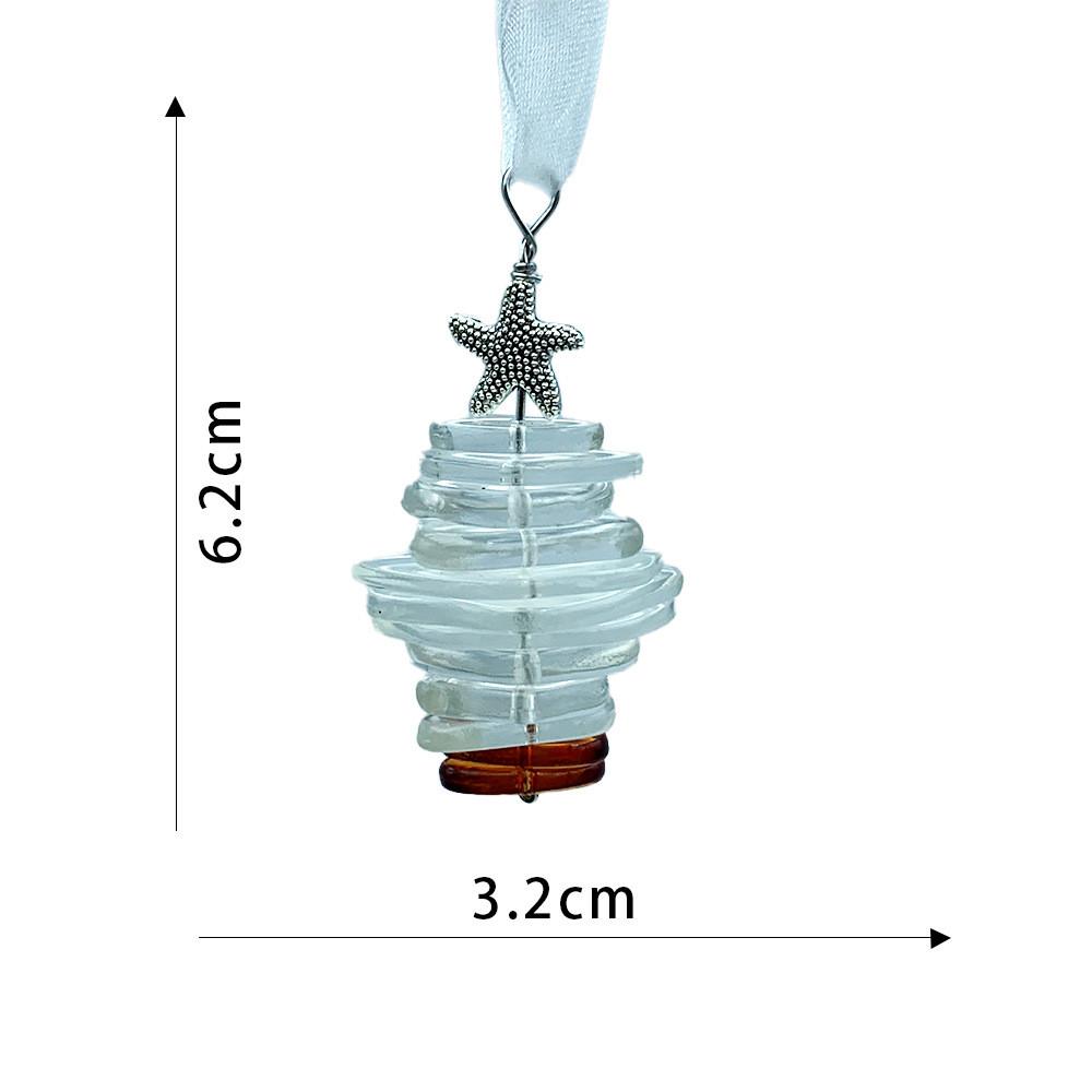 Livfullt Havsjulgranspynt i Grönt och Vitt för Festlig Juldekoration