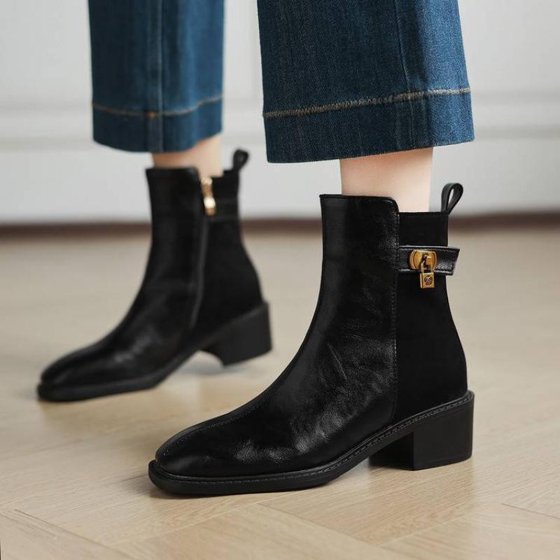 New Women's Large-size Leather Boots Medium Heel Solid Color Round Head Medium Tube Boots Korean Version Rubber Sole Autumn and Winter Side Zipper F