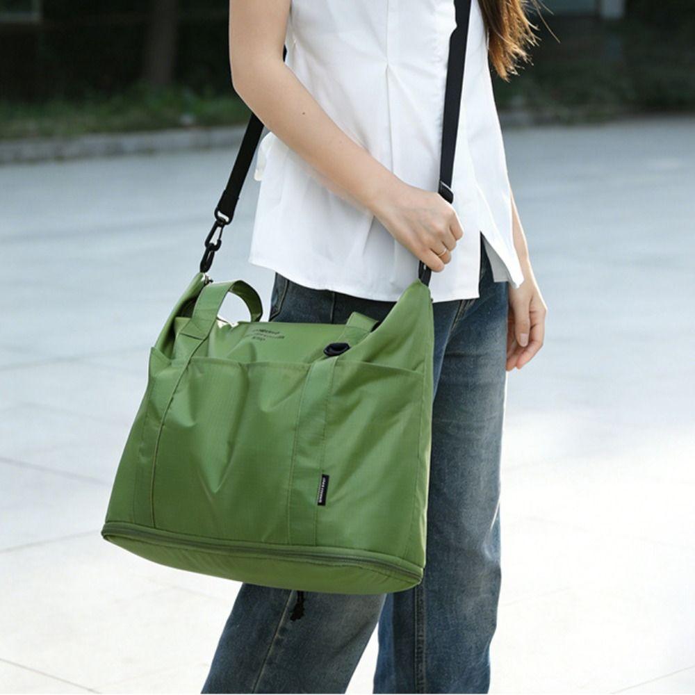 Lightweight Travel Duffel Bag Large Capacity Shoulder Bag Expandable Duffel Bag  Travel Use