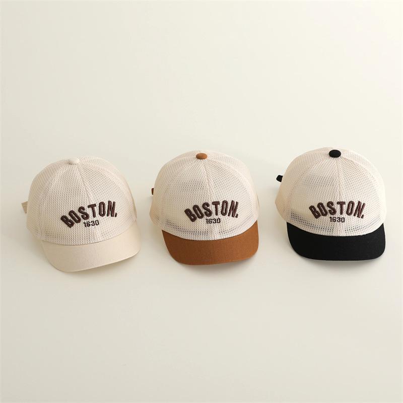 1-3Jahre Buchstabenbestickte Kinder Baseballkappe Sommer Mesh Atmungsaktiv Jungen Mädchen Sonnenhut Outdoor Kurzer Schirm Kinder Entenschnabelkappen