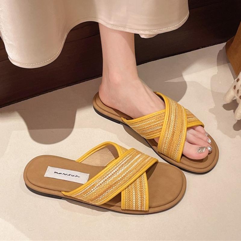 Fashion Flats Women Slippers Fashion Casual Shoes Woman 2025 Summer Casual Flip Flops Designer Classical Slides Beach Sandalias Mujer