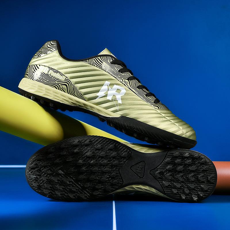 2025 new World Cup football shoes men's low-top spikes students grass training children's game sports shoes