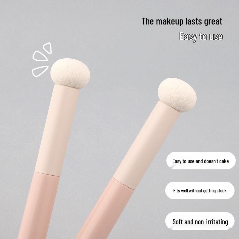Compact Mantou Concealer Brush: Sponge Head for Dark Circles & Acne; No Absorbing or Brush Marks.