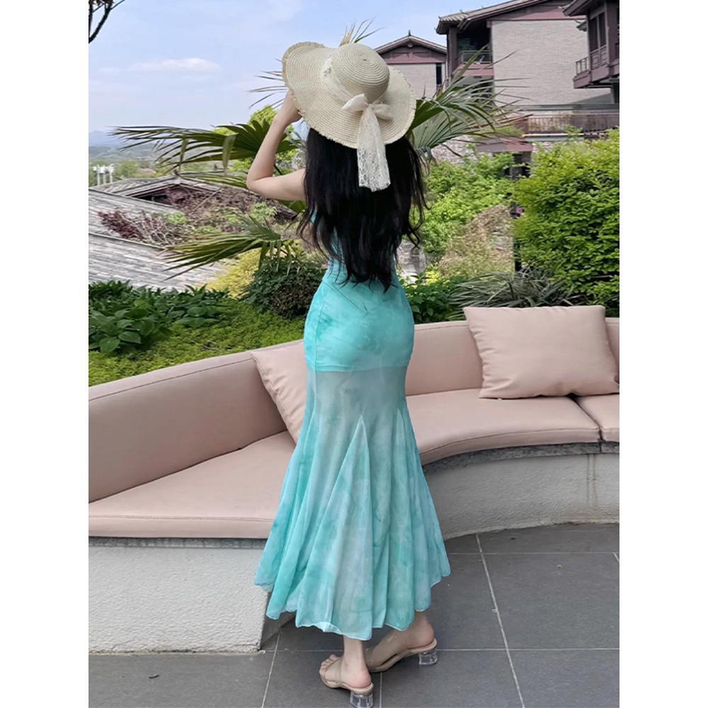 Seaside vacation gentle wind green floral suspender dress beautiful unique beautiful waist hip beach dress women