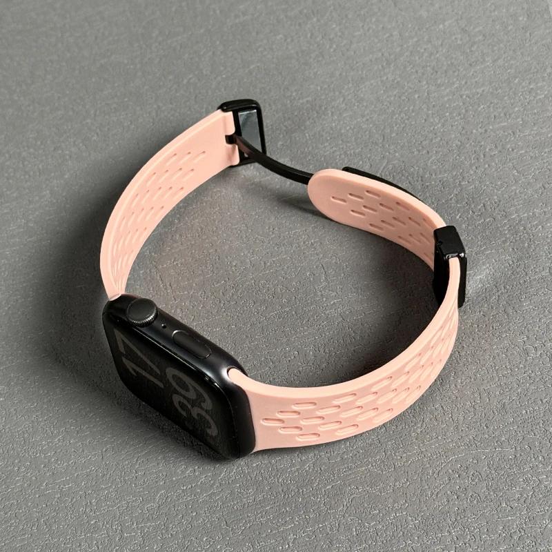 Silicone Strap for Apple Watch Band 49mm 46mm 45mm 44mm 42mm 40/41mm Magnetic Bracelet Correa iWatch Series 10 9 8 7 6 5 4 Ultra