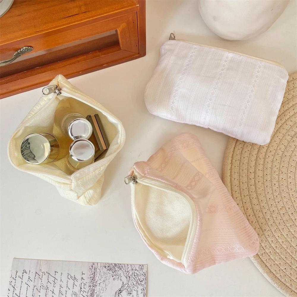 New Stripe Mini Makeup Lipstick Storage Pouch Coin Purse Cute Women Cosmetic Organizer Bag Sanitary Napkins Storage Bag