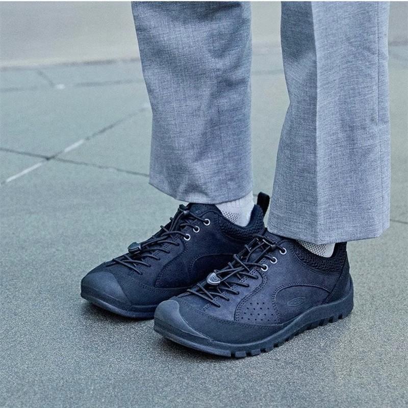 Fashion Black Genuine Leather Outdoor Walking Shoes Men Women Hiking Outdoor Casual Original High Quality Closed Toe Protection Sneakers