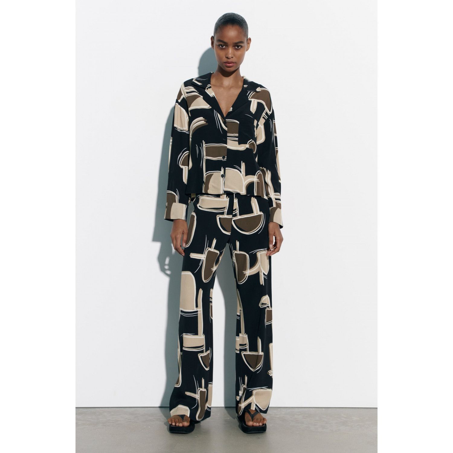 

PRINTED BLOUSE WITH POCKET