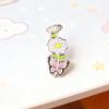 Daisy Butterfly Brooch: Artistic Flower & Butterfly Badge for Women's Fashion