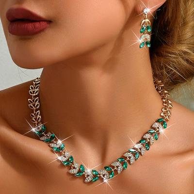 Niche Design Sense Light Luxury Temperament Alloy Set Women'S Luxury Earrings Necklace Two-Piece Chain