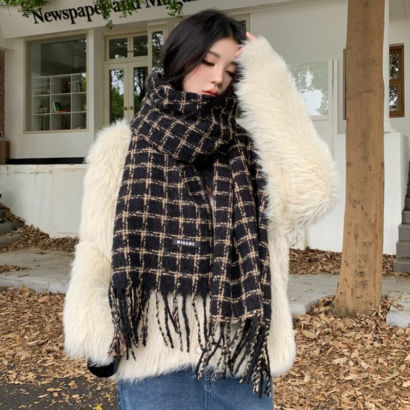 Autumn and Winter Casual Comfortable Warm Breathable Outer Scarf Simple Personality Plaid Printing Outdoor Play Cold Scarf