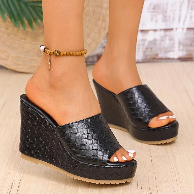 Fashion Peep Toe Wedge Heels Sandals for Women Summer Patent Leather Platform Slippers Woman Anti Slip Thick Sole Beach Sandalias Mujer
