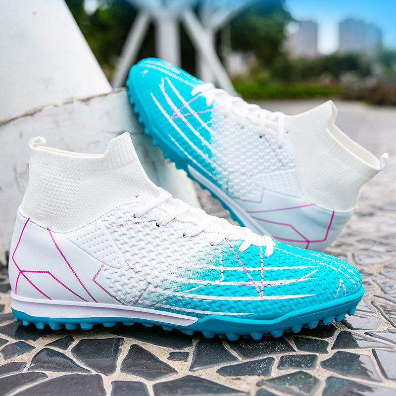 Overseas large-size high-top football shoes, competition shoes, futsal football shoes, long nails and short nails, manufacturers are in stock.