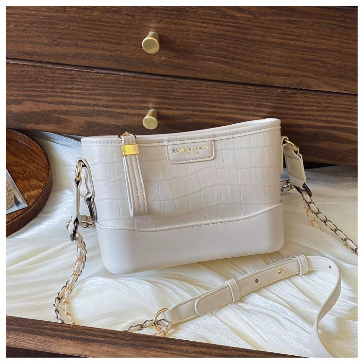 

2025 новая модная сумка с текстурным каменным узором женская зимняя сумка-мессенджер на цепочке универсальная сумка-ведро