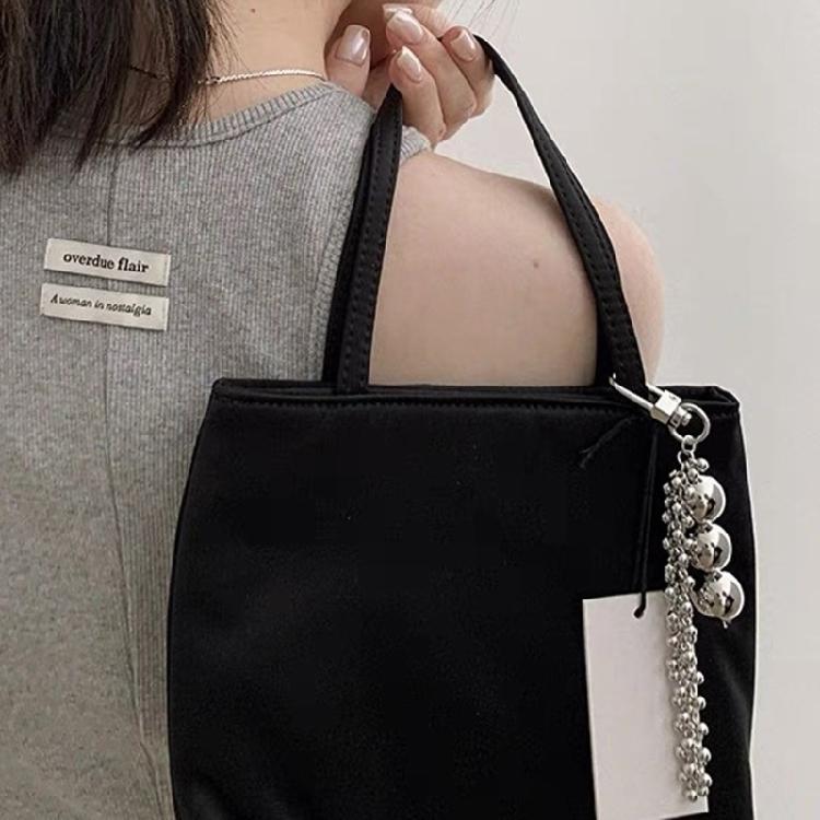 Fashion Forward Keychain Accessory Stylish Beads Keyring Pendant Key Fob Bag Decorative Charm with Fringe Detailing