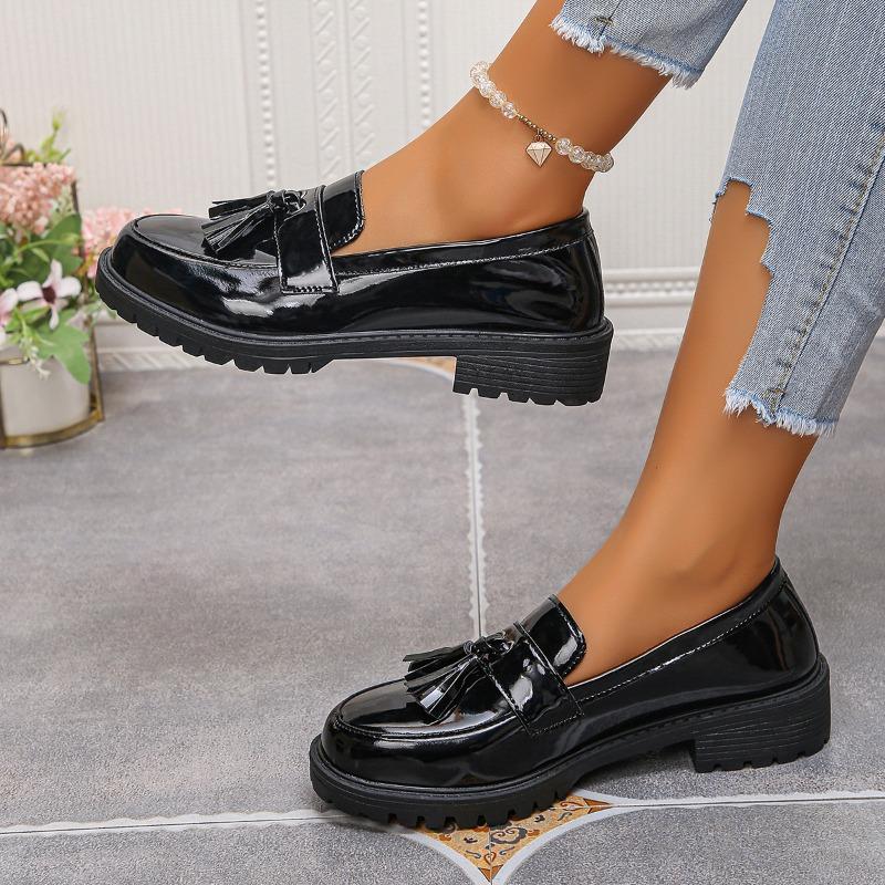 Large Size Spring and Autumn Platform Leather Shoes Tassel Loafers Single Shoes Women
