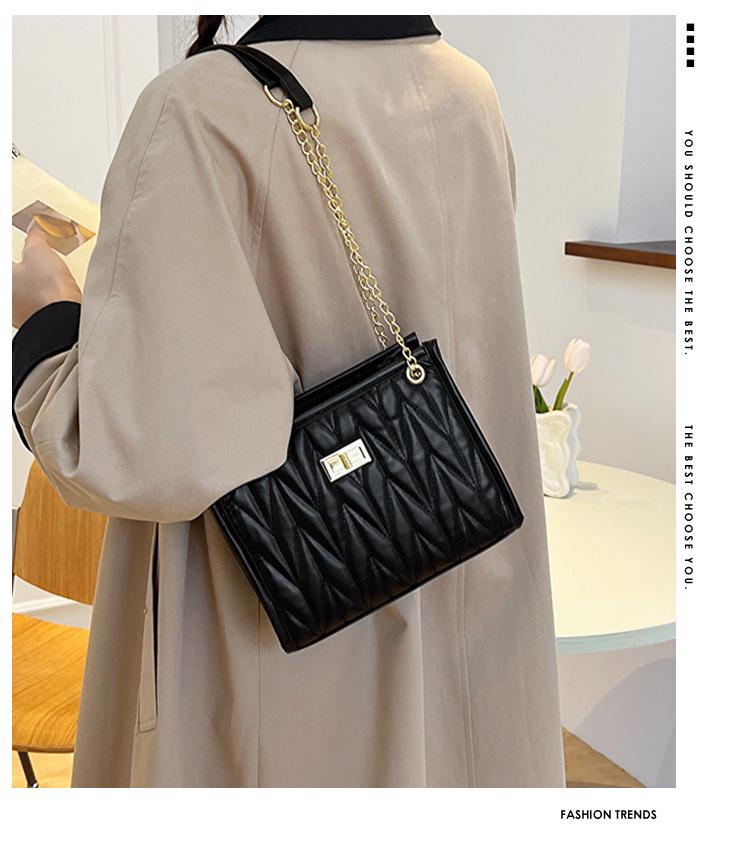 Women's Large Capacity 2023 Trendy Versatile Autumn Commuter Crossbody Shoulder Bag