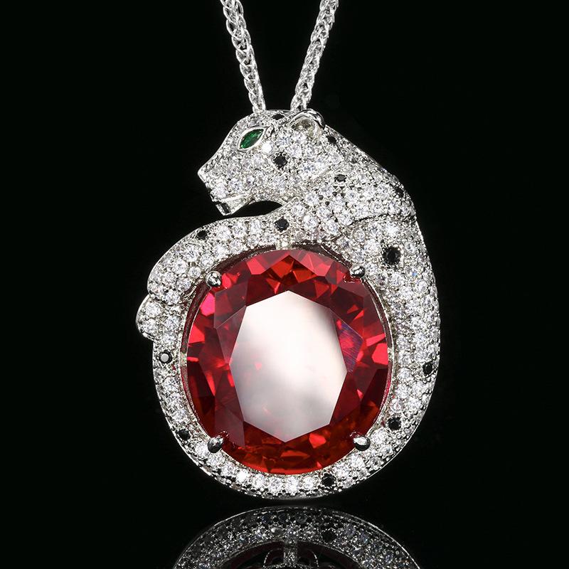 

Осенне-зимние украшения Имитация синей шпинели Нефрит Ретро Подвеска-леопард Ожерелье Главный камень 18 * 20