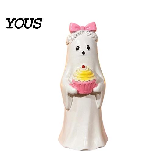 Spooky Sweet Holiday Accents Halloween Cute Ghost Ornament, Resin Figurines with Cake/Cookie Decorative Crafts for Design Desktop Fireplace Home Party