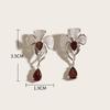 Wunderschönes Blumendesign Natürlicher Granat gepaart mit weißem Zirkon Damen Ring Ohrringe Schmuckset 925 Silber Jubiläumsgeschenk