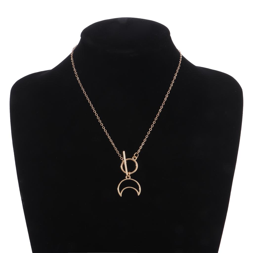 Europe, America, Fashion Moon Shape Trend Women's Necklace, Personality and Temperament Small Hole Chain