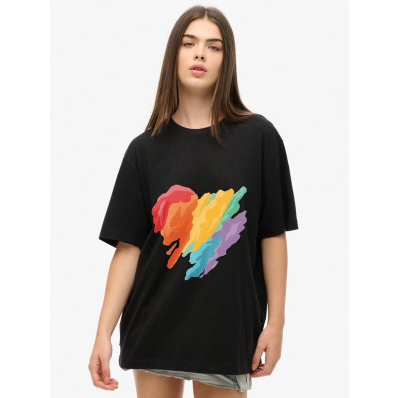 Oversize Women's Short-Sleeve T-Shirt with Rainbow Brushstroke Heart Print