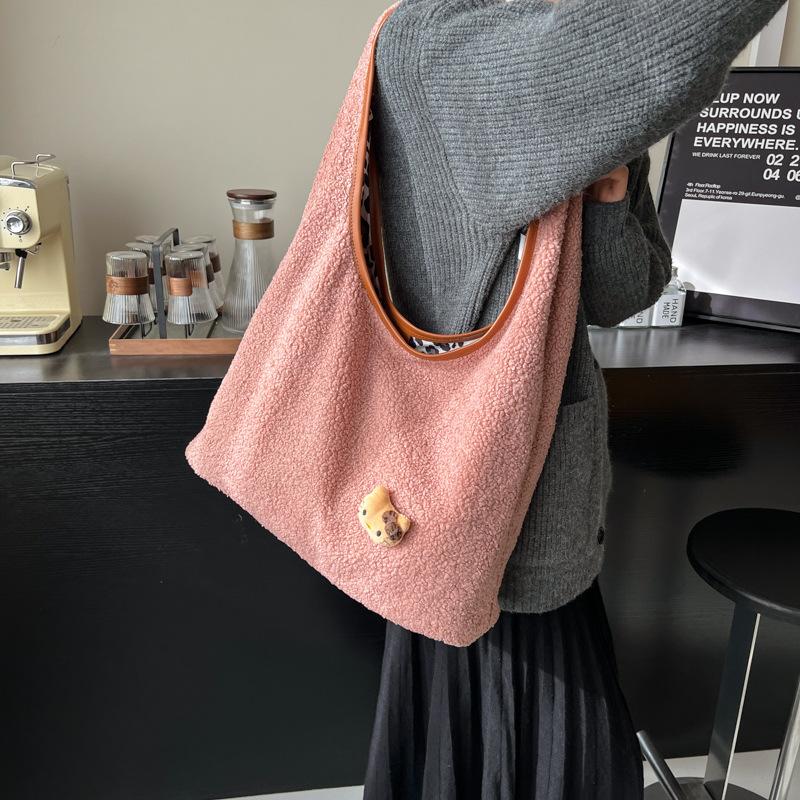 Personalized fashion trend large-capacity tote bag autumn and winter new bag 2025 casual women's texture shoulder bag