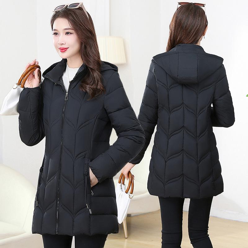 Women's Long, Stylish, and Slimming Winter Coat – Warm and Fashionable, with Extra Padding for Added Warmth.