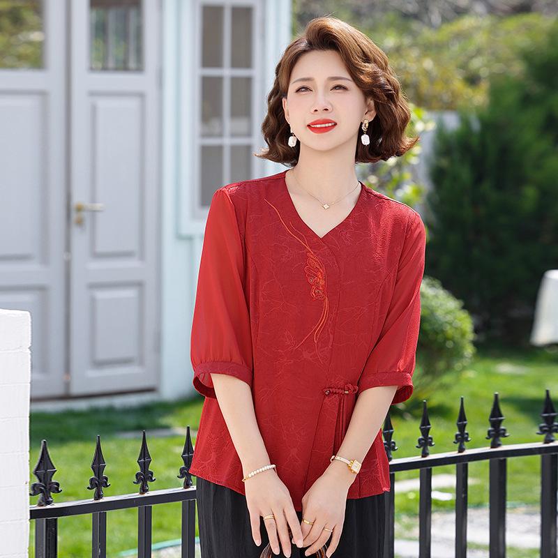 Summer Mid-Sleeve Top for Middle-Aged Women: Fashionable and Lightweight