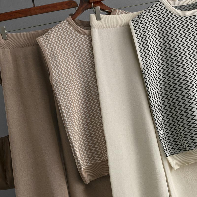 Women's Two Pieces Set Fashion Casual Striped Knit Top Elastic Wide Leg Pant Set Summer Pullover Vest Womens Outfit Set