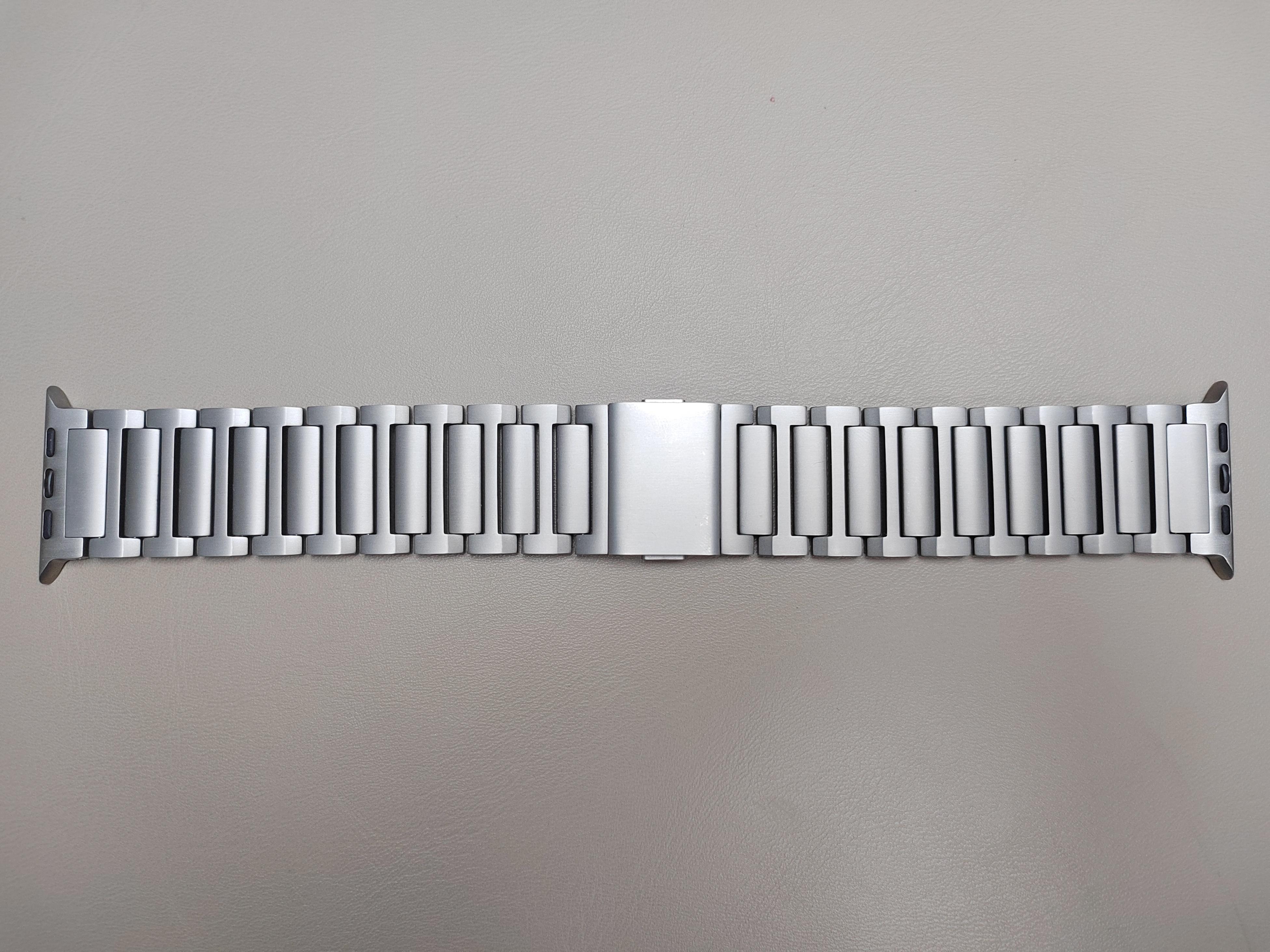 26mm Width titanium watch band Premium Titanium Band with Magnetic Clasp for 49mm apple Watch ultra 2, for Men 49-26mm