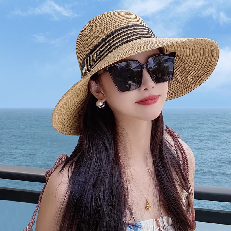 

Женская соломенная шляпа от солнца с защитой от УФ-лучей - Коллекция весна/лето 2024