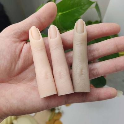 Manicura – Maniquíes para manicura y pedicura
