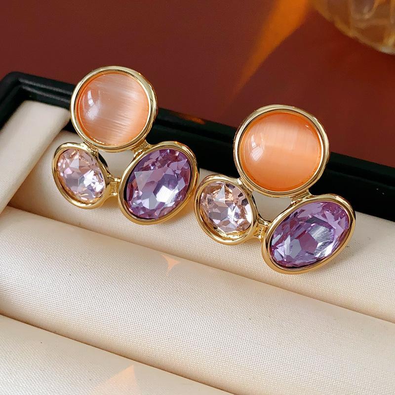 Silver Needle Diamond Round Stud Earrings Court Style Light Luxury Exquisite Earrings Design Sense Niche Earrings