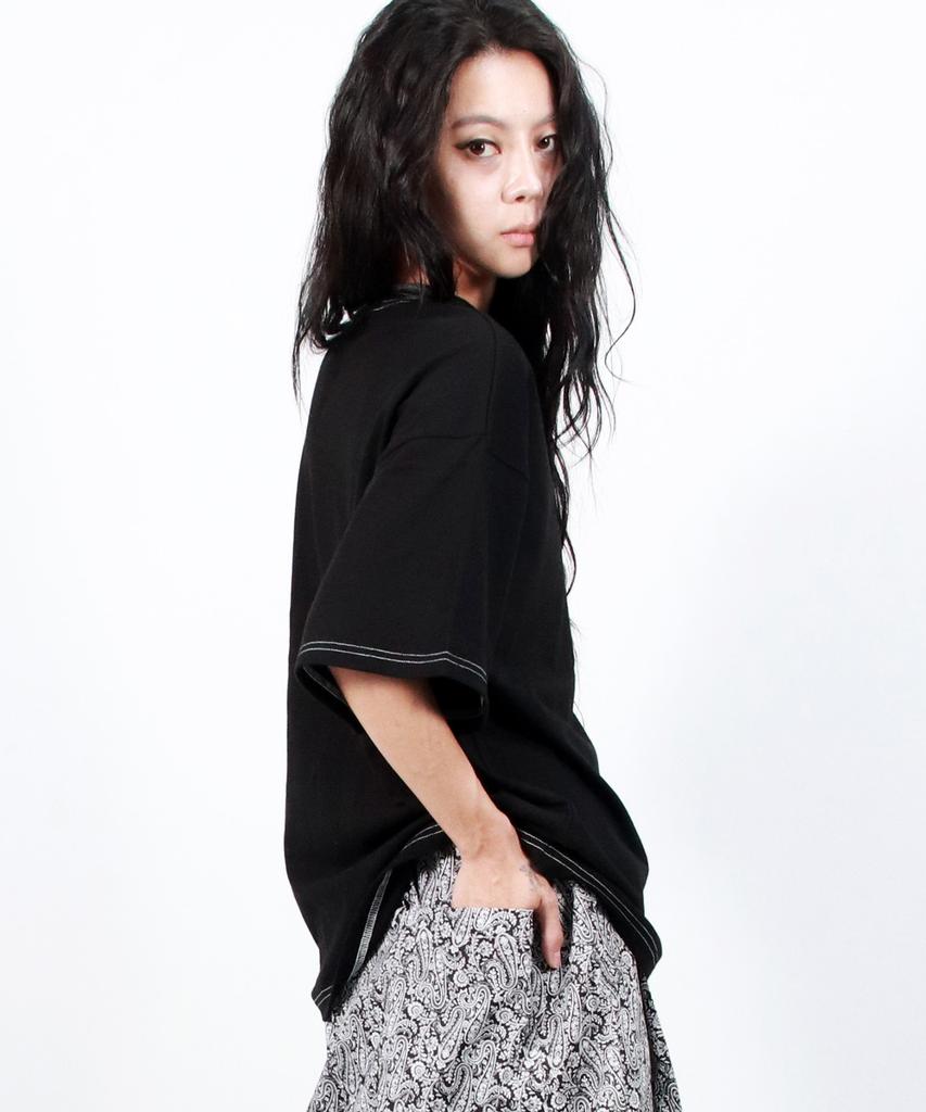 Deumakeu Outstitch Boxy Short Sleeve Tee - Black