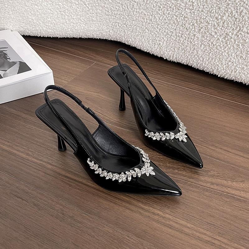 Version aus Schafsleder, spitze schwarze High Heels 2025 neues Nischendesign Strass dünner Absatz Sandalen Frauen sind nicht müde