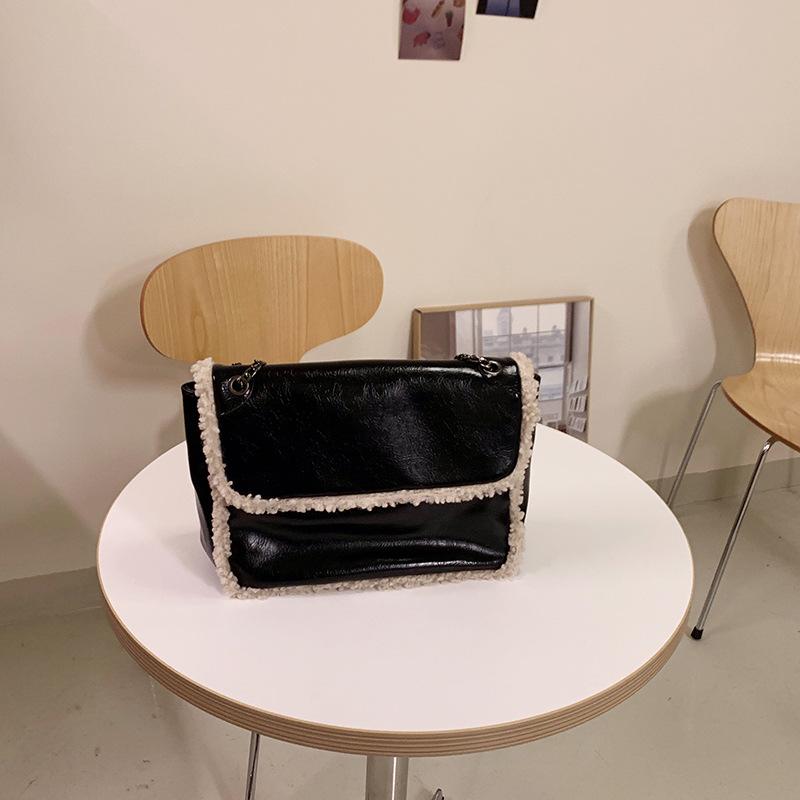 Lamb Fur Bag for Women In Autumn and Winter New Fashion Korean Version Retro Wandering Bag Versatile Ins One-shoulder Crossbody Bag