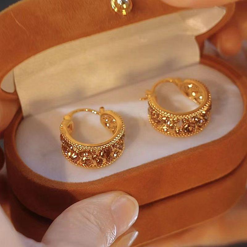 Elegant Geometric Earrings for Women: Autumn/Winter High-End Studs with Hollow Design