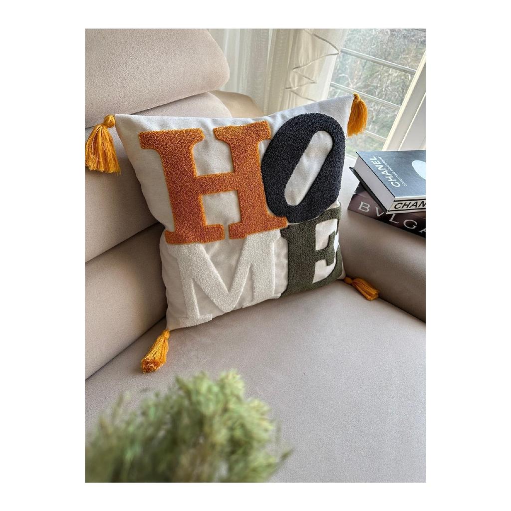 Bugi Home Collection – Kissenbezug mit Punschstickerei