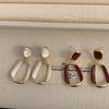 Hollow Out Square Dangle Earrings for Women Simple Metal Twist Enamel Oil Geometry Drop Earrings Party White Wine Red Zircon