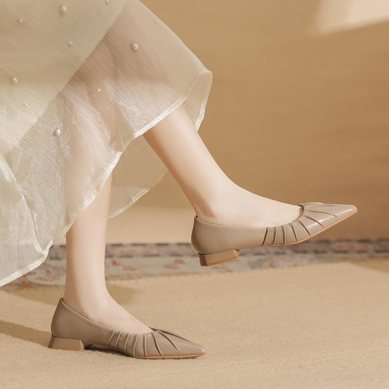 29817 [sheepskin] Flat Shoes Women's Thick Heel Spring 2025 New Pointed French Low Heel Pleated Single Shoes