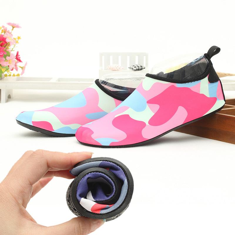 Beach shoes Creek shoes Men's and women's snorkeling diving shoes Treadmill shoes Non-slip swimming shoes Barefoot skin