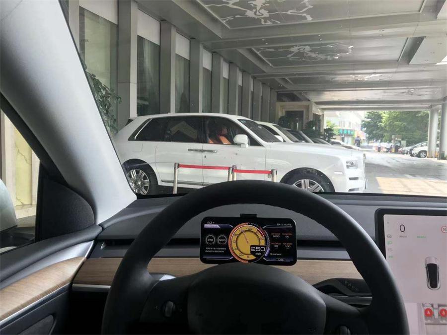 15W Upgraded Dashboard Super Wireless Phone Charger for Tesla Model 3/Y